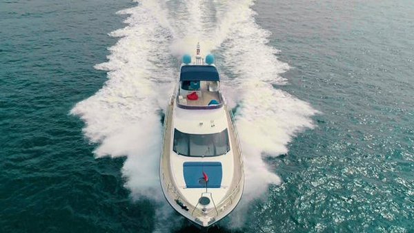 Quelles croisières offrent des ateliers de peinture aquarelle en observant les paysages méditerranéens?